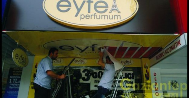 Eyfel parfum tabela montajı