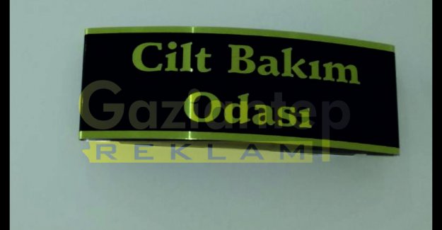 Gold oval isimlik