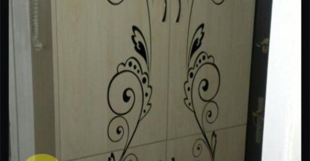 Vestiyer Üzeri Sticker Desen